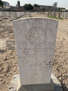 BAGHDAD (NORTH GATE) WAR CEMETERY - SIMMONDS, E R C